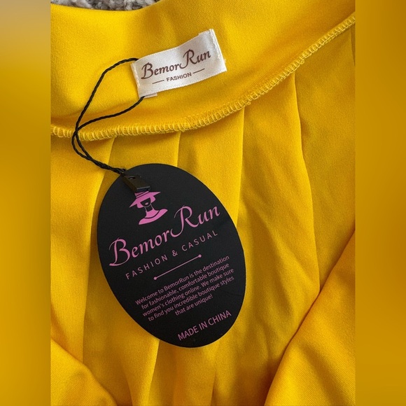 Pleated Yellow Flowy Mini Skirt Size XL - NWT - Picture 4 of 8